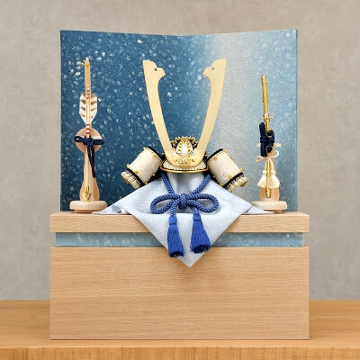 コンパクト兜飾り02