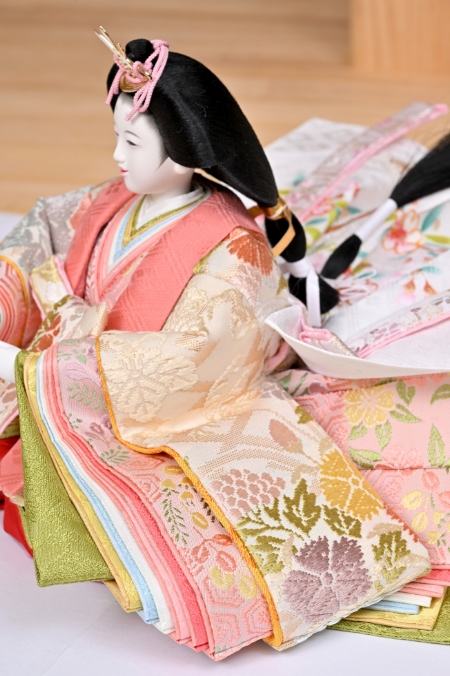 画像：唐織帯地