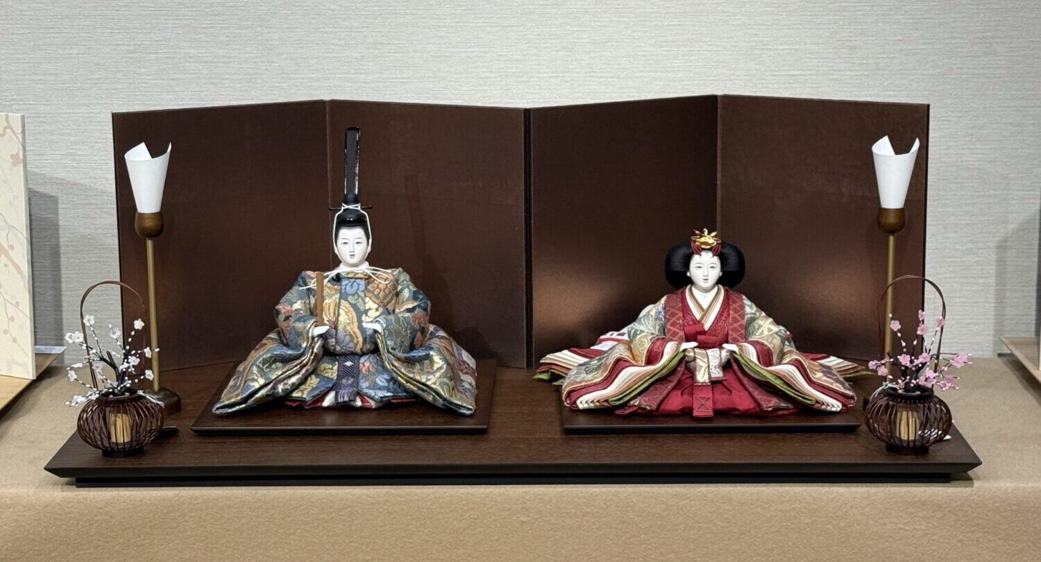 清水久遊作　帯地　宝相華と菊　銅箔屏風親王飾りの画像